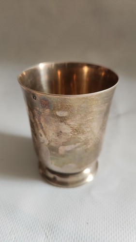 Kleiner alter becher - kleiner, /